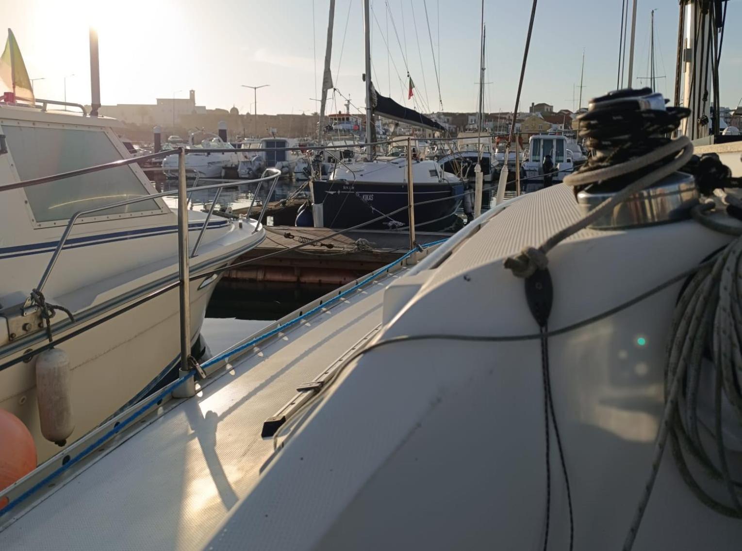 Hotel Barco A Vela Em Peniche - West Sailing Extérieur photo